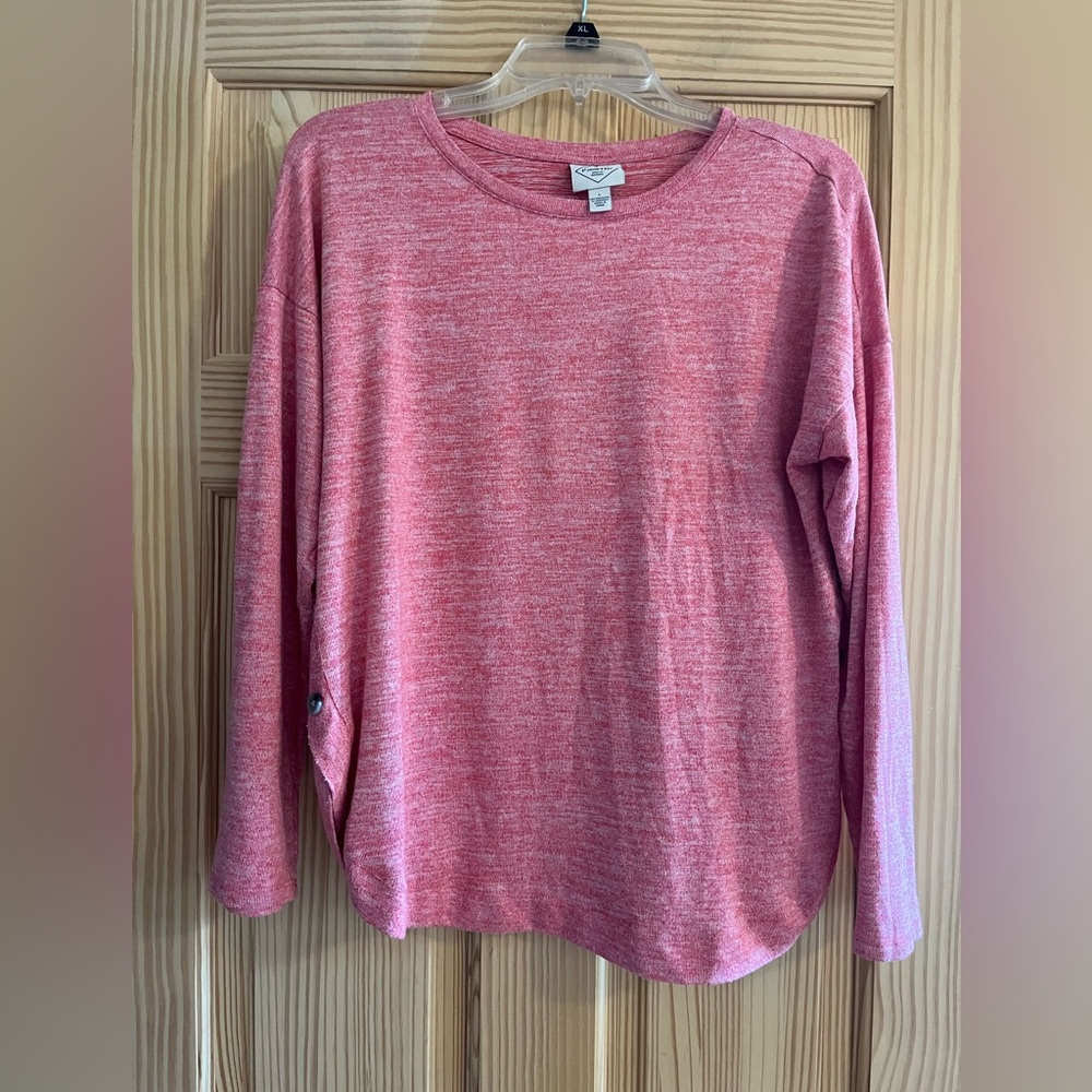 St. John's‎ Bay pink long-sleeve side slit buttons crew neckline Size Large